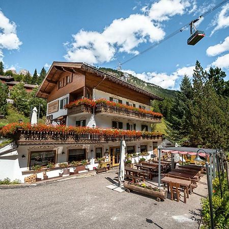 Villa Ruggero Wine Hotel Campitello di Fassa Luaran gambar