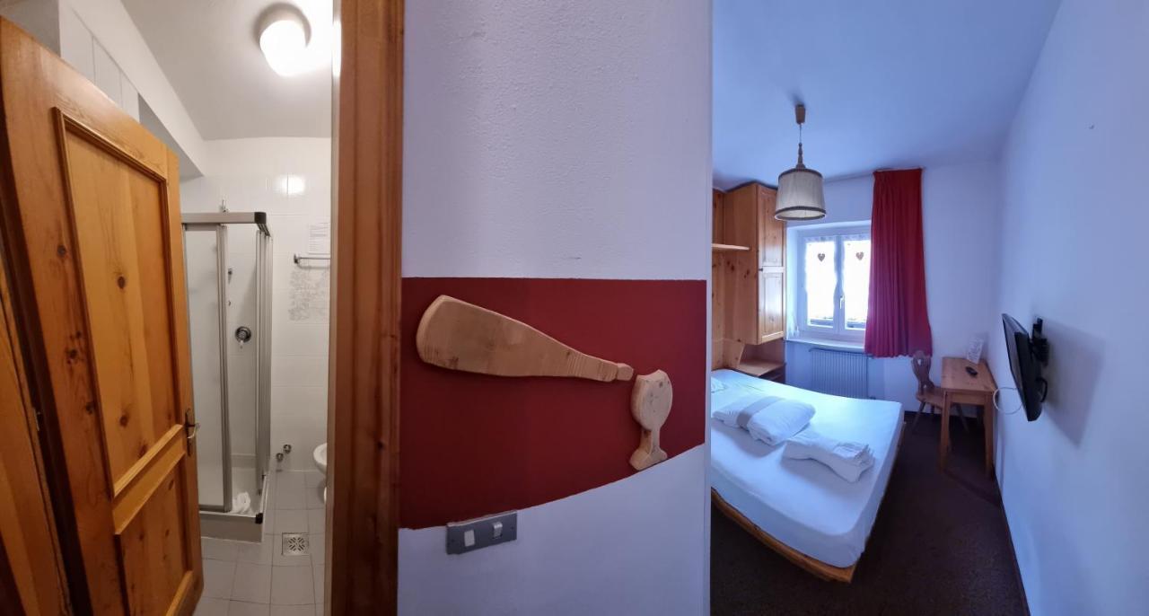 Villa Ruggero Wine Hotel Campitello di Fassa Luaran gambar