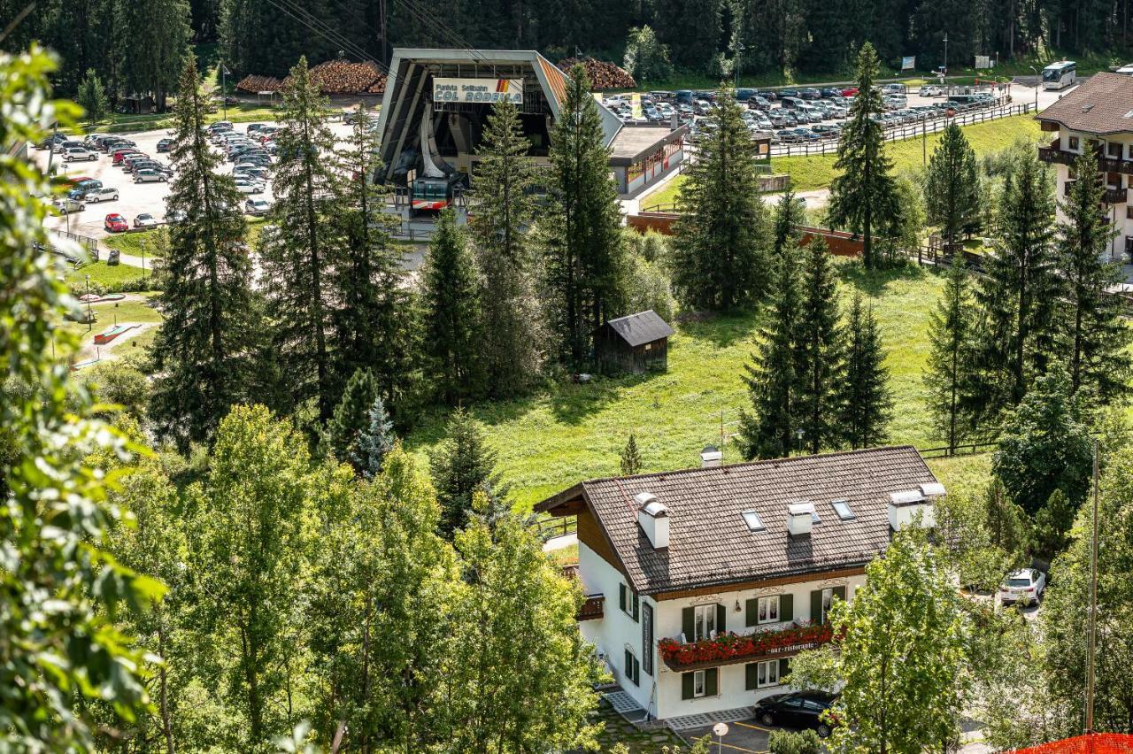 Villa Ruggero Wine Hotel Campitello di Fassa Luaran gambar