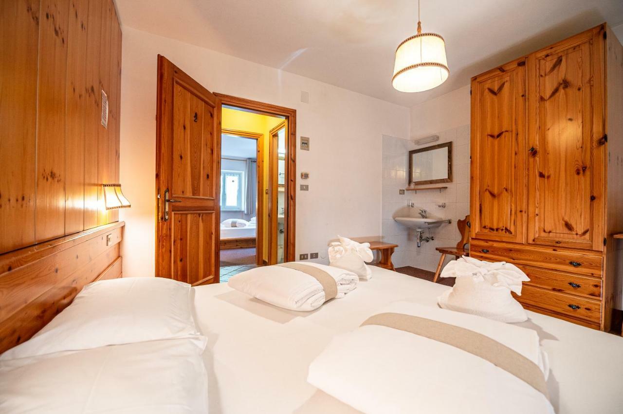 Villa Ruggero Wine Hotel Campitello di Fassa Luaran gambar